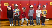 A group of students thumbnail252376